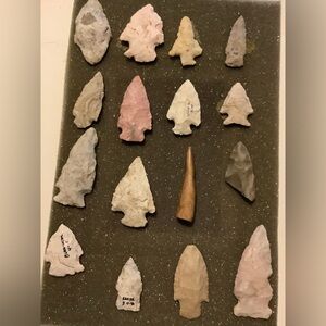 Assorted Arrowhead Collection